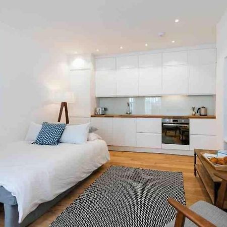 Charming Stylish One-Bedroom Apartment London Exterior foto